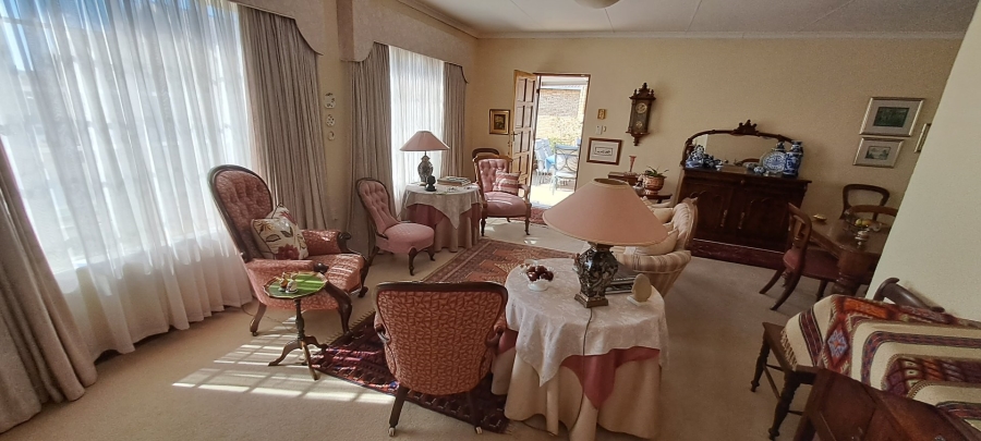 2 Bedroom Property for Sale in Wilgeheuwel Gauteng