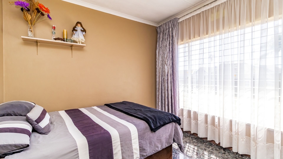 3 Bedroom Property for Sale in Bonaero Park Gauteng