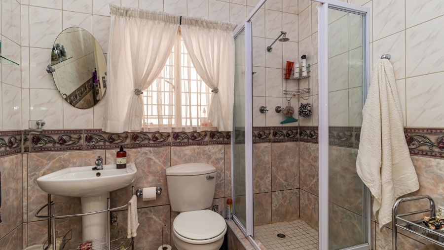 3 Bedroom Property for Sale in Bonaero Park Gauteng