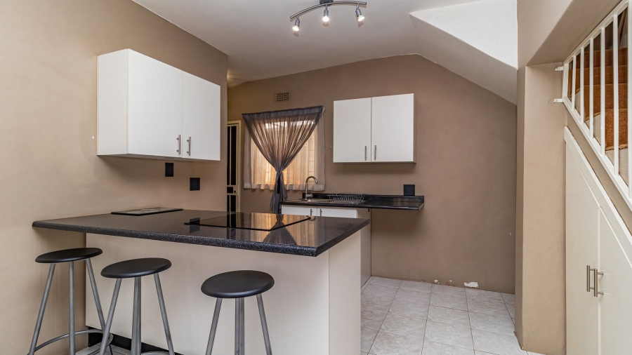 3 Bedroom Property for Sale in Bonaero Park Gauteng