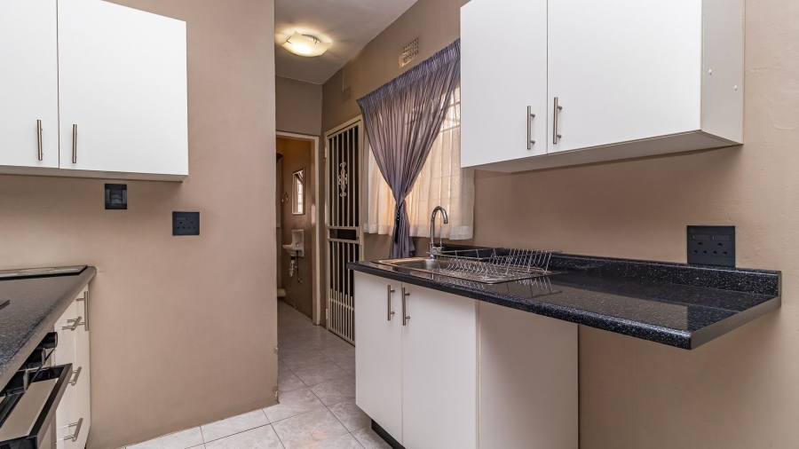 3 Bedroom Property for Sale in Bonaero Park Gauteng