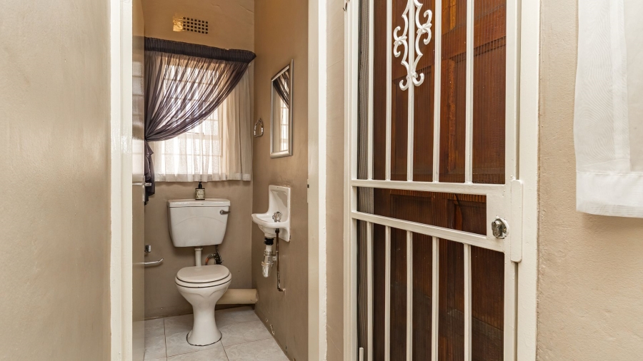 3 Bedroom Property for Sale in Bonaero Park Gauteng