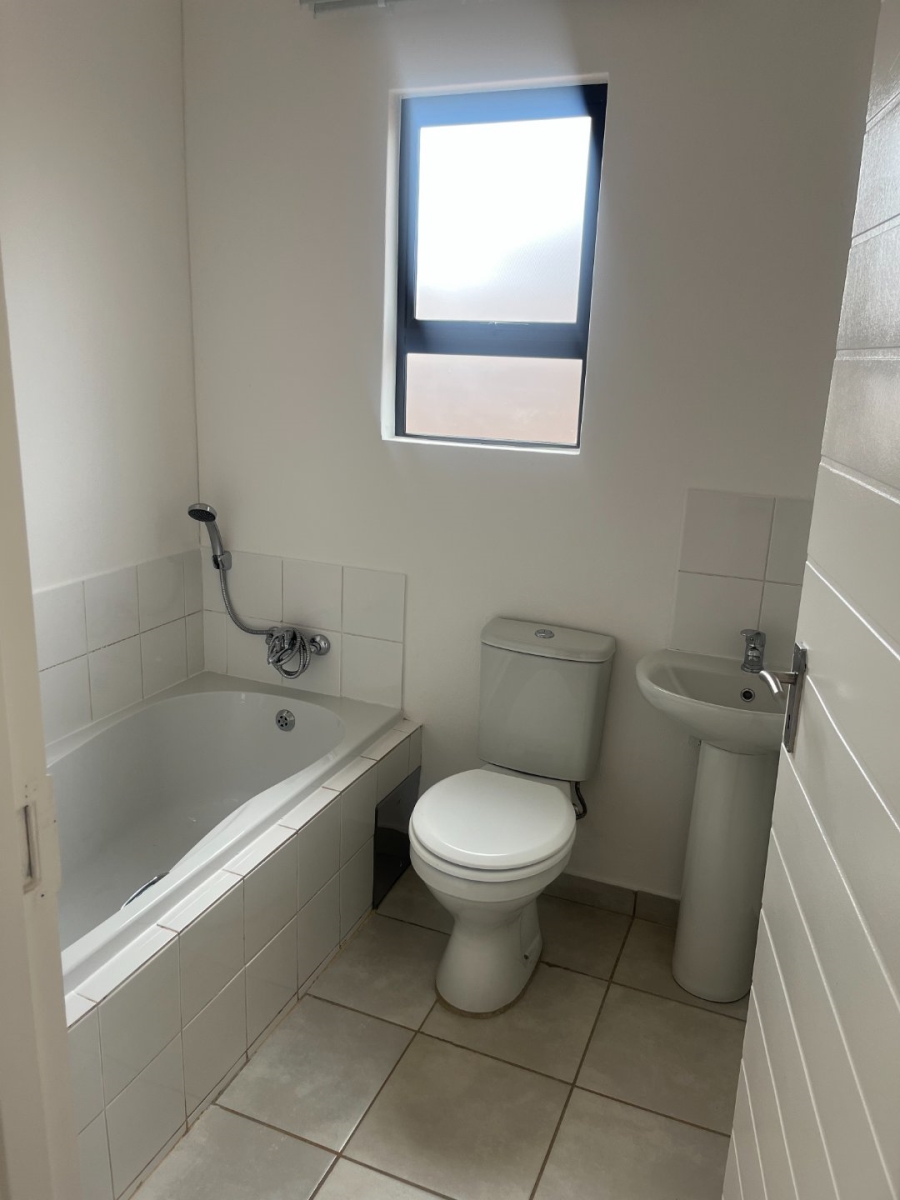 3 Bedroom Property for Sale in Windmill Park Gauteng