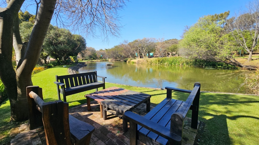 4 Bedroom Property for Sale in Wapadrand Gauteng