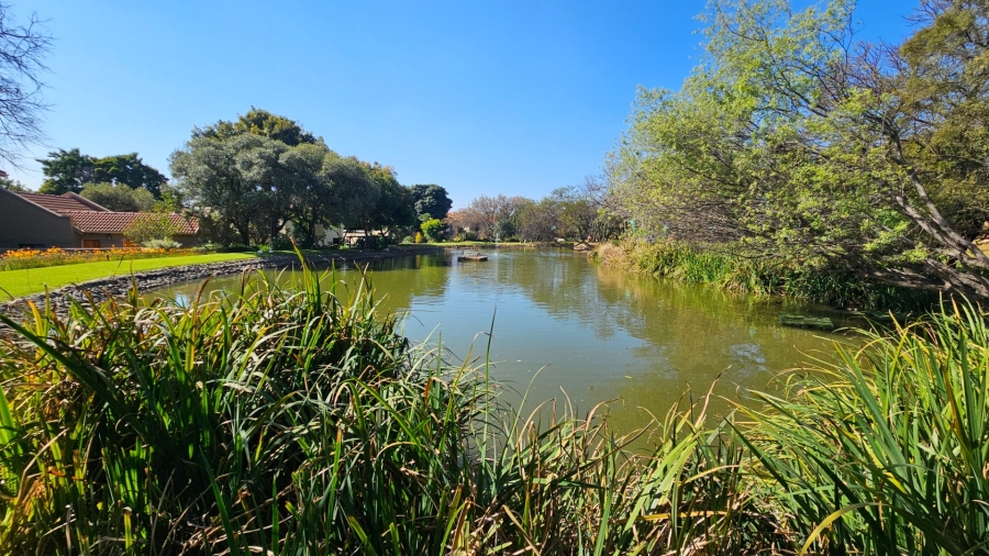 4 Bedroom Property for Sale in Wapadrand Gauteng
