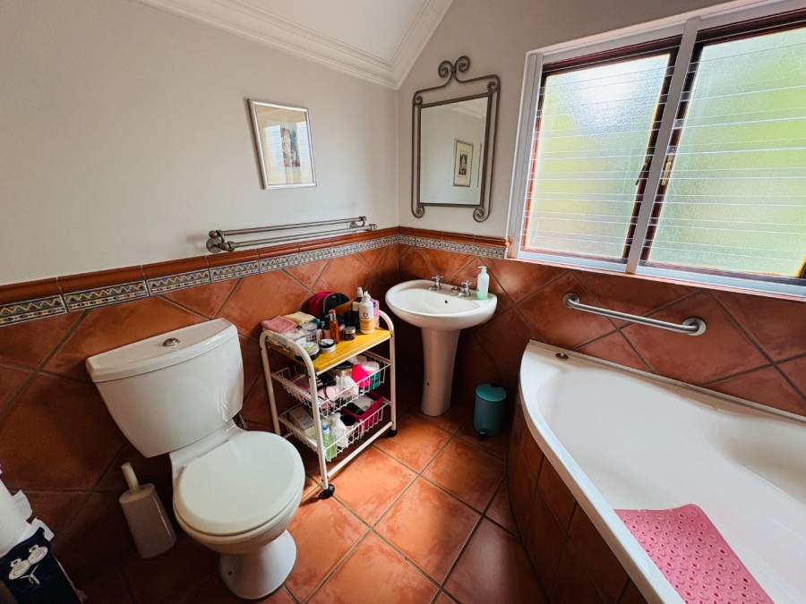 4 Bedroom Property for Sale in Wapadrand Gauteng
