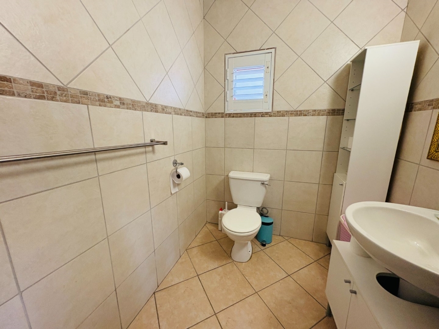 4 Bedroom Property for Sale in Wapadrand Gauteng