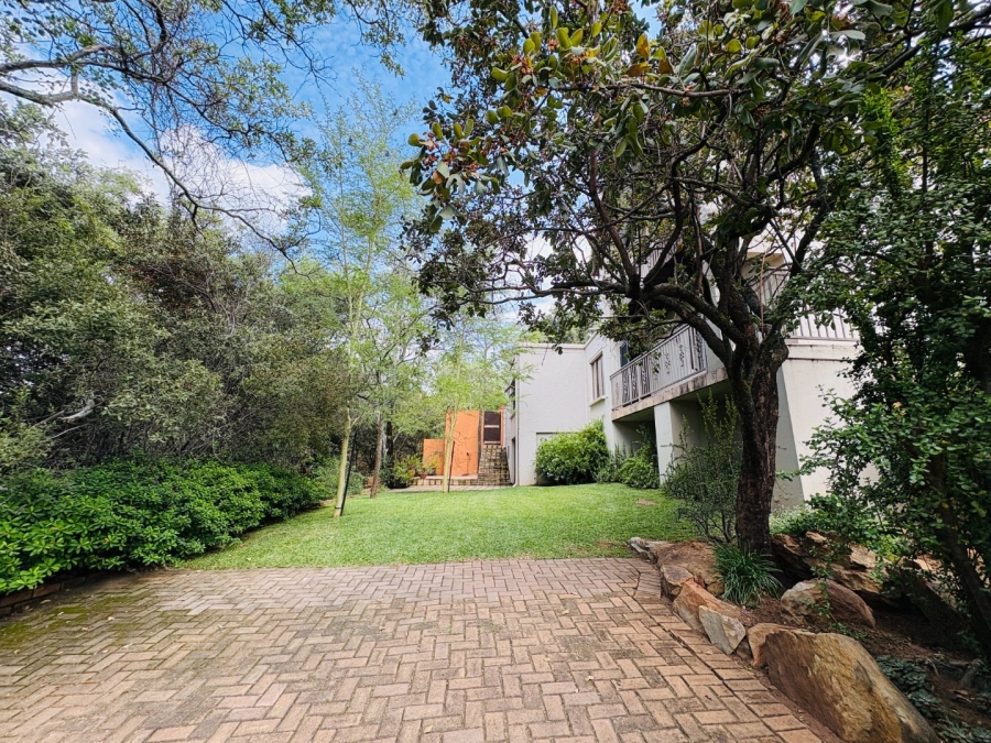 4 Bedroom Property for Sale in Wapadrand Gauteng