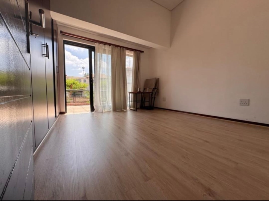 6 Bedroom Property for Sale in Dainfern Valley Gauteng