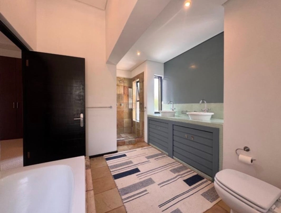 6 Bedroom Property for Sale in Dainfern Valley Gauteng