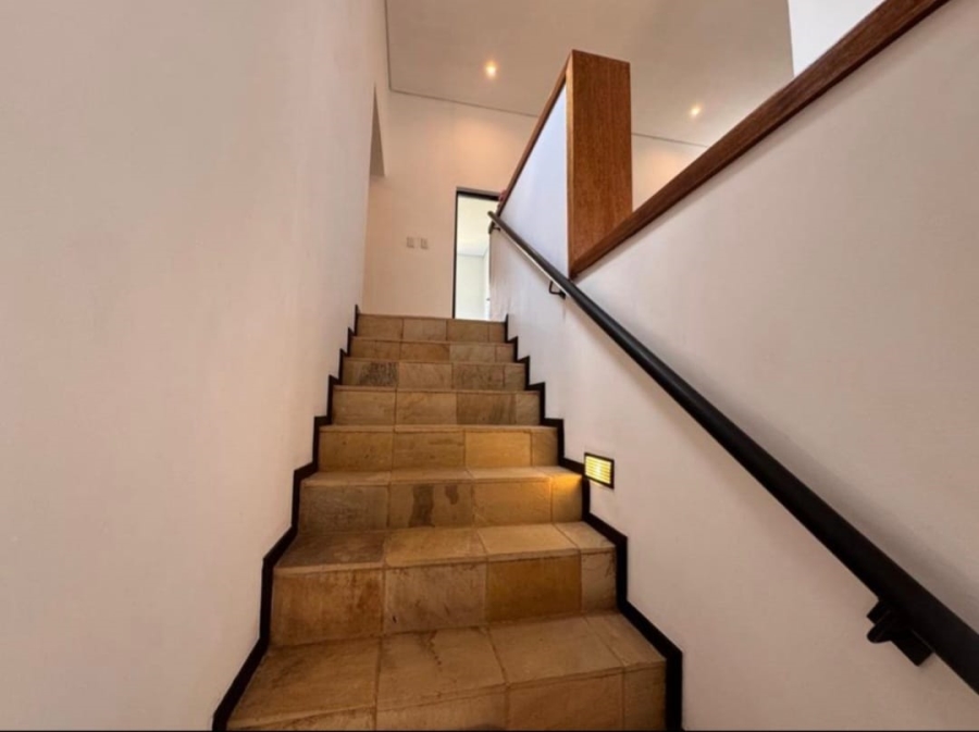 6 Bedroom Property for Sale in Dainfern Valley Gauteng