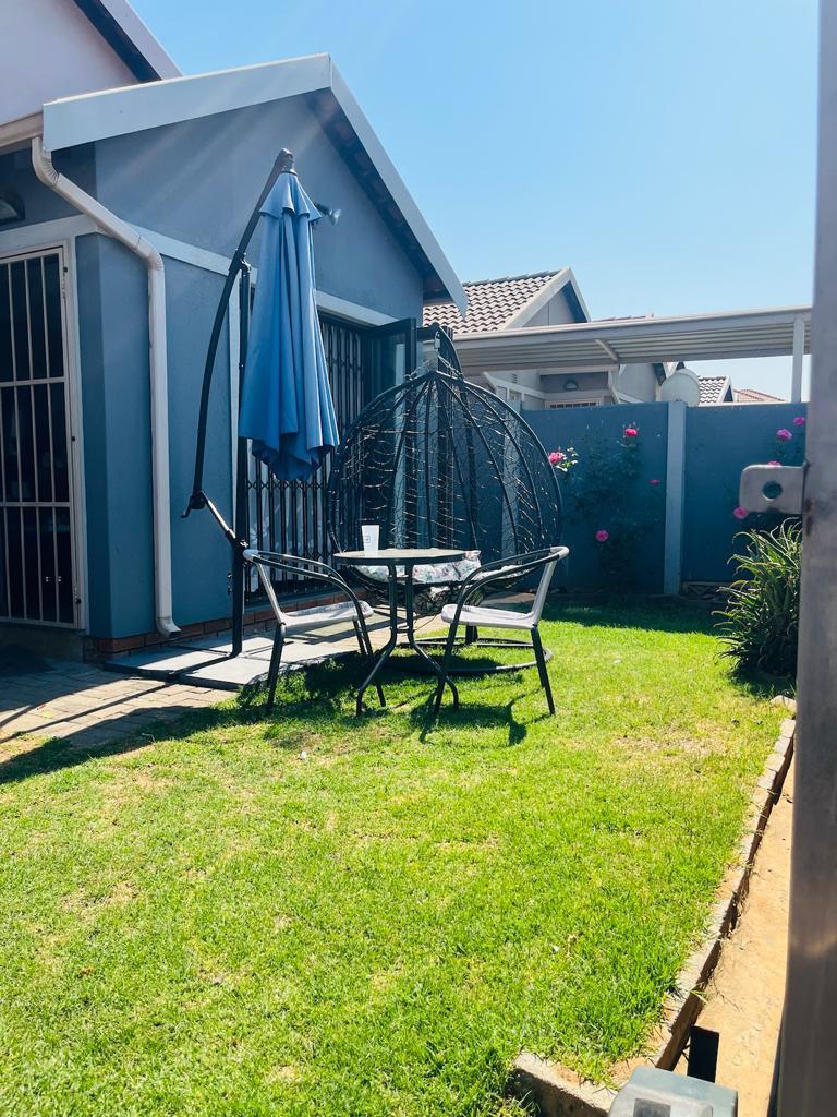 3 Bedroom Property for Sale in Albertsdal Gauteng