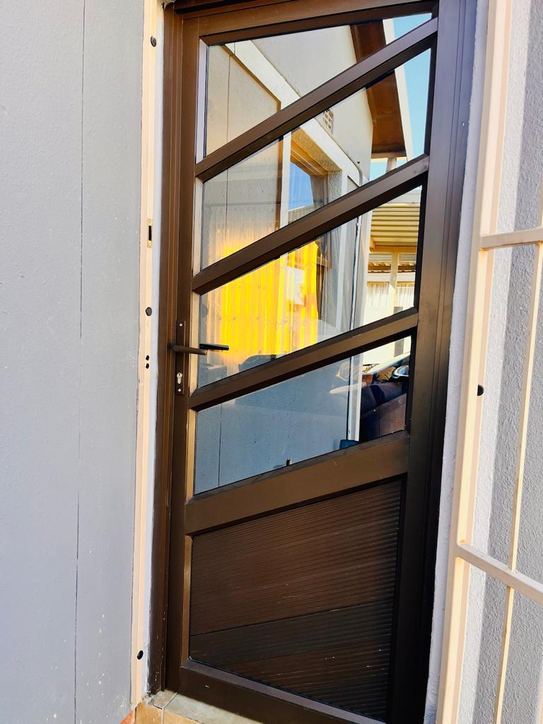 3 Bedroom Property for Sale in Albertsdal Gauteng