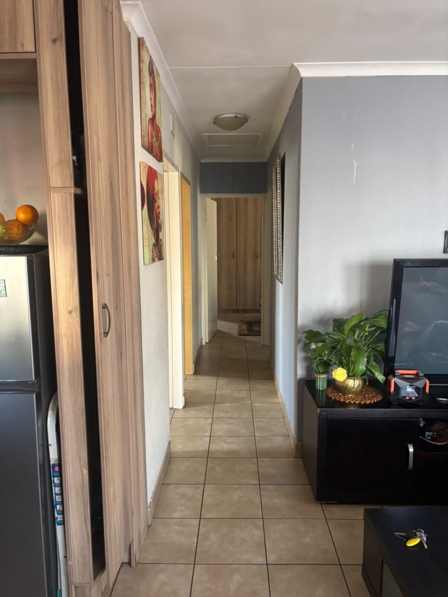 3 Bedroom Property for Sale in Albertsdal Gauteng