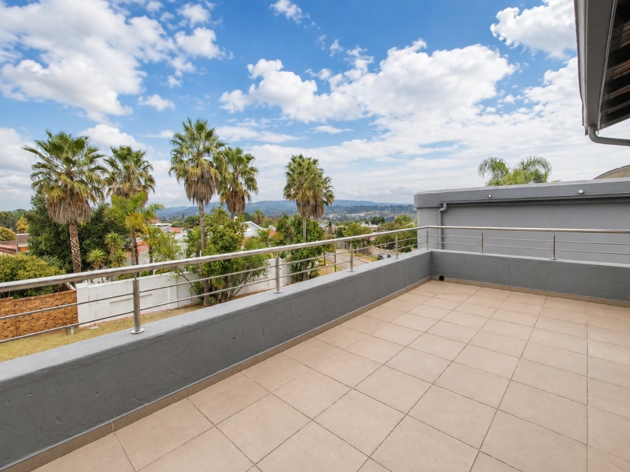 4 Bedroom Property for Sale in Dowerglen Ext 5 Gauteng