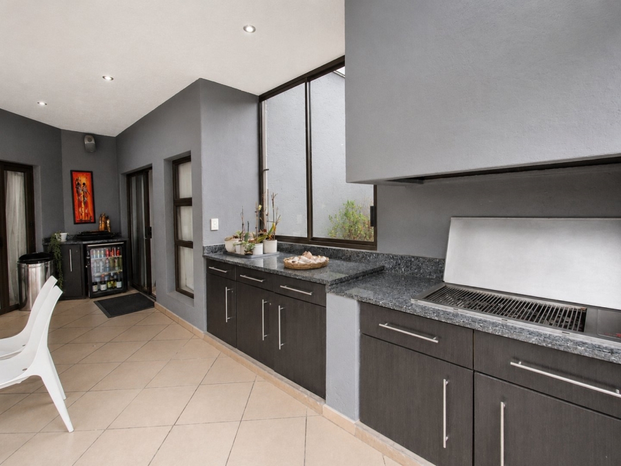 4 Bedroom Property for Sale in Dowerglen Ext 5 Gauteng