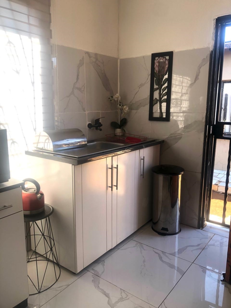 4 Bedroom Property for Sale in Protea Glen Gauteng