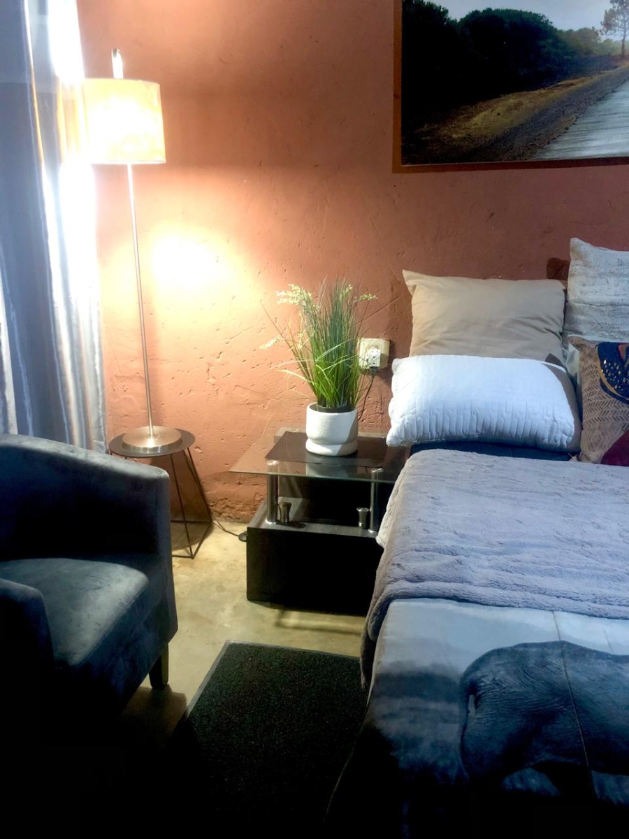 4 Bedroom Property for Sale in Protea Glen Gauteng