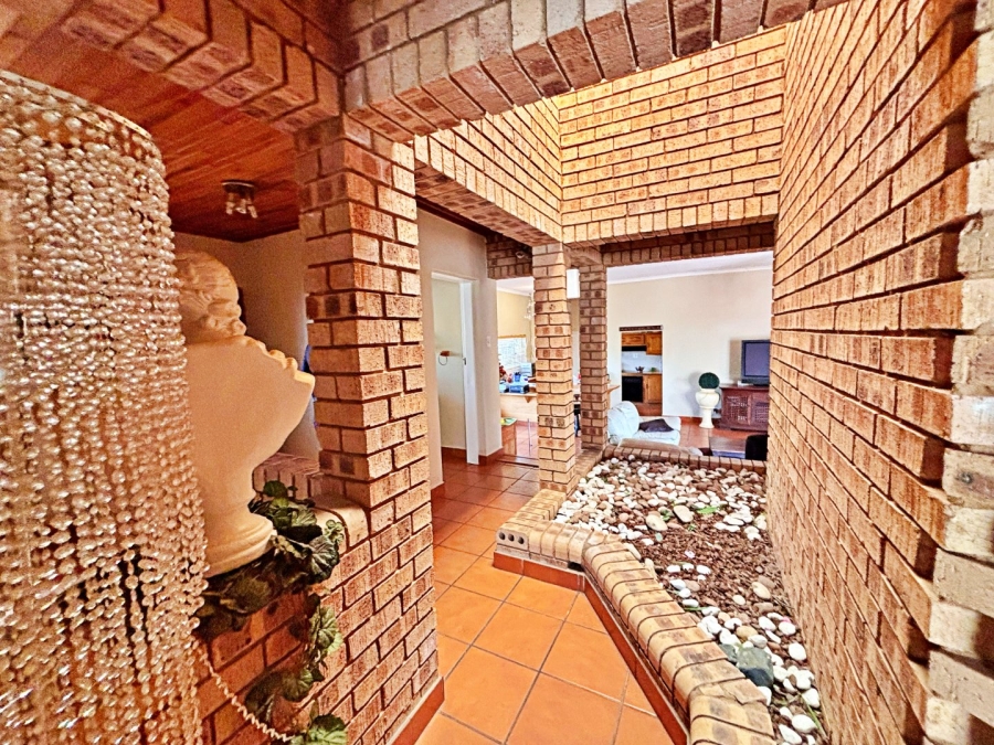 3 Bedroom Property for Sale in Moreleta Park Gauteng