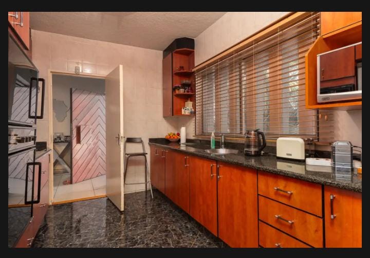 4 Bedroom Property for Sale in Suideroord Gauteng