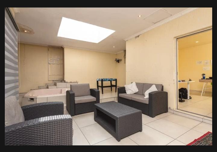 4 Bedroom Property for Sale in Suideroord Gauteng
