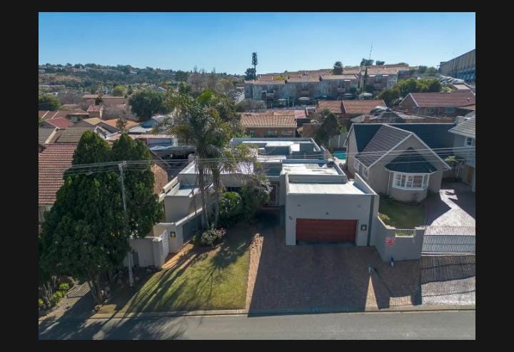 4 Bedroom Property for Sale in Suideroord Gauteng