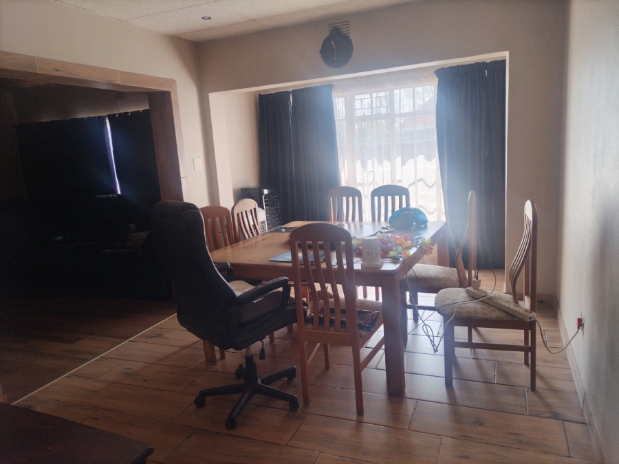 4 Bedroom Property for Sale in Sonland Park Gauteng