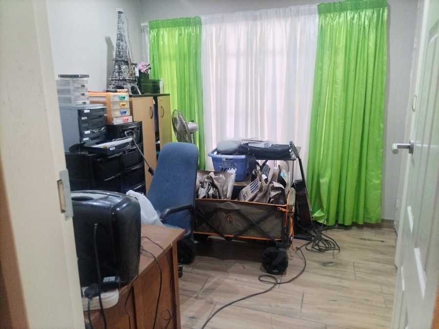 4 Bedroom Property for Sale in Sonland Park Gauteng