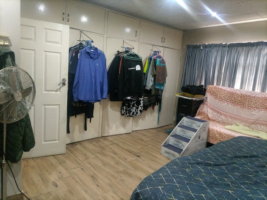 4 Bedroom Property for Sale in Sonland Park Gauteng