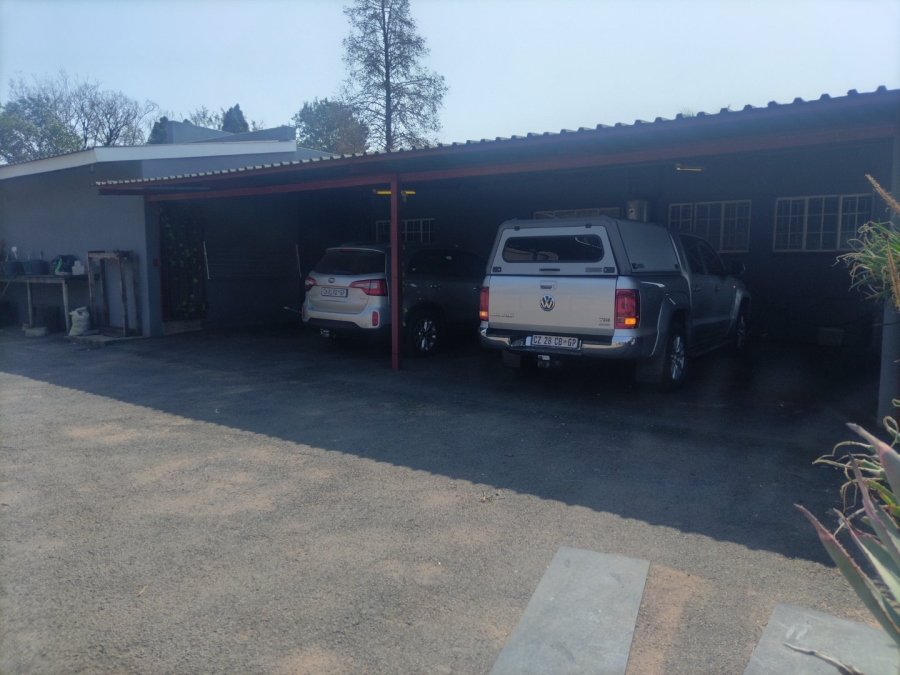 4 Bedroom Property for Sale in Sonland Park Gauteng