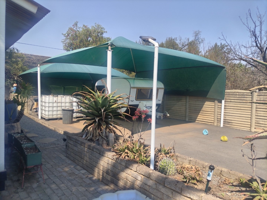 4 Bedroom Property for Sale in Sonland Park Gauteng