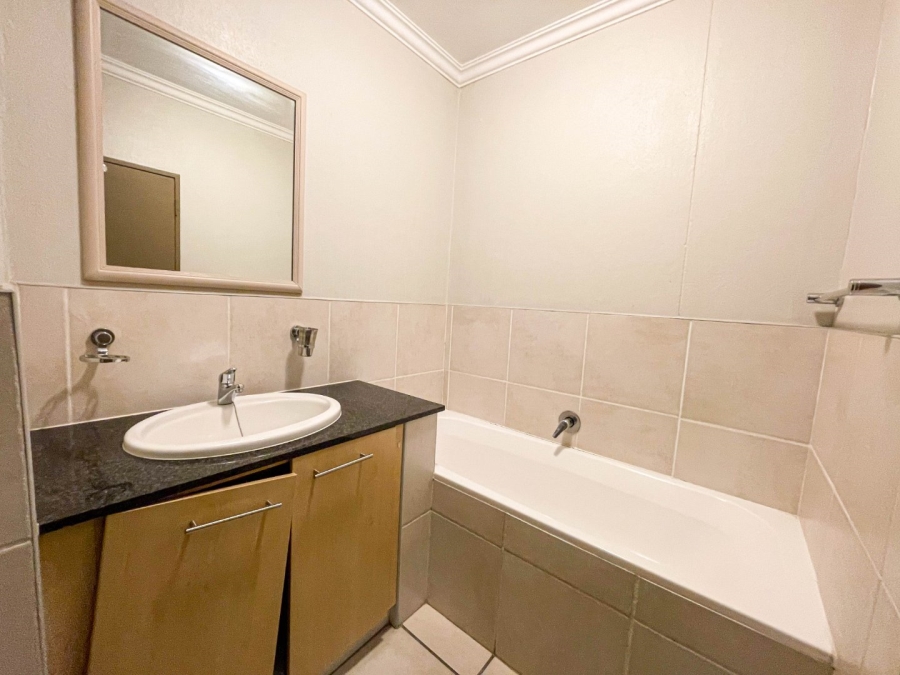 To Let 2 Bedroom Property for Rent in Morningside Gauteng