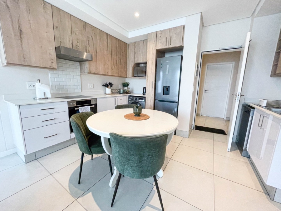 To Let 2 Bedroom Property for Rent in Glenadrienne East Gauteng