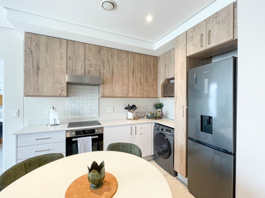 To Let 2 Bedroom Property for Rent in Glenadrienne East Gauteng