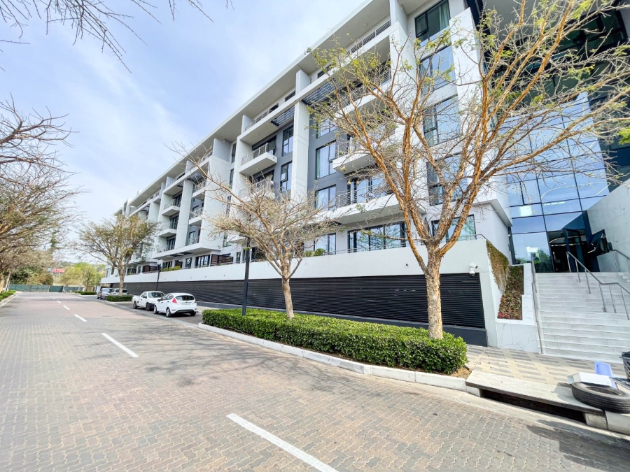 To Let 2 Bedroom Property for Rent in Glenadrienne East Gauteng