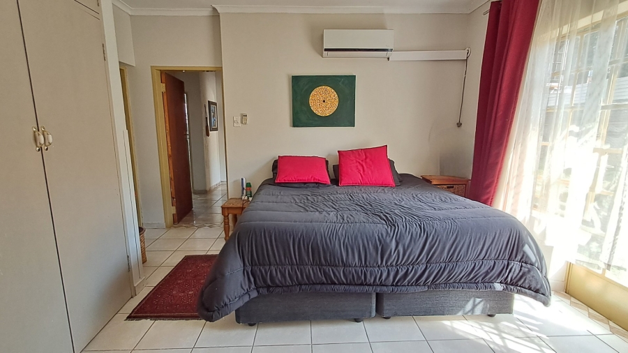 3 Bedroom Property for Sale in Mountain View Gauteng
