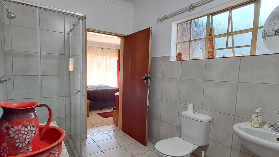 3 Bedroom Property for Sale in Mountain View Gauteng