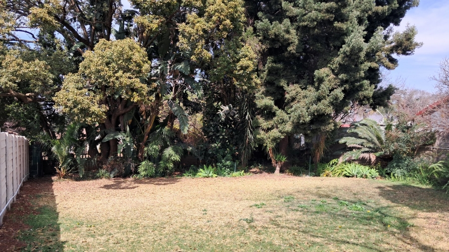 3 Bedroom Property for Sale in Mountain View Gauteng
