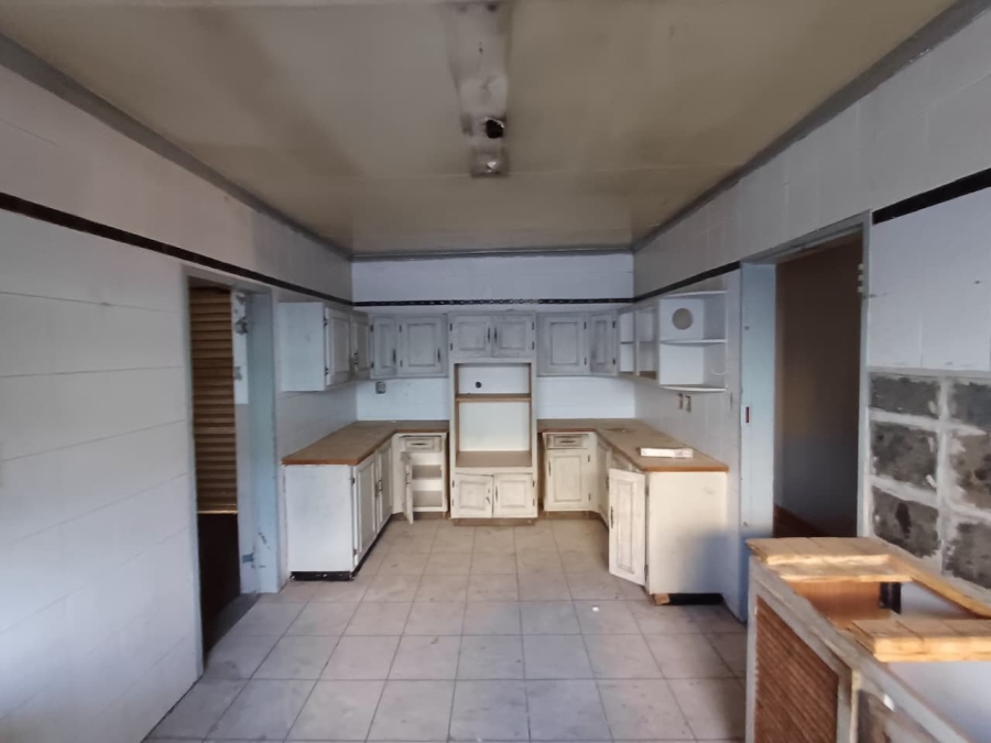 3 Bedroom Property for Sale in Nimrod Park Gauteng