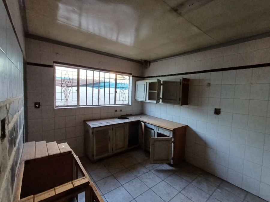 3 Bedroom Property for Sale in Nimrod Park Gauteng