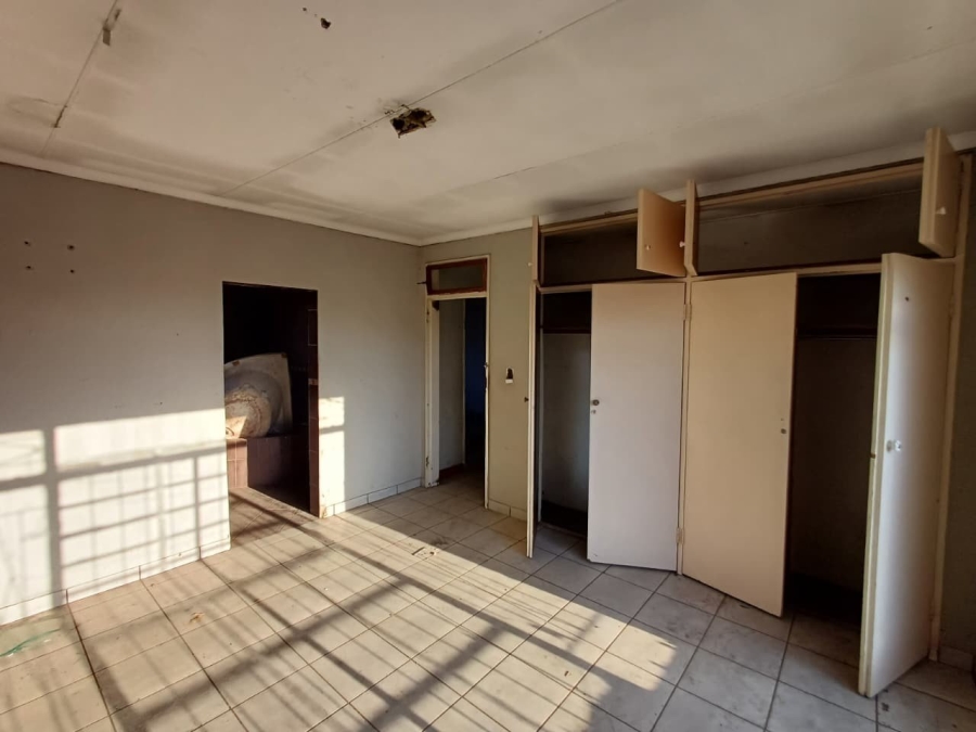 3 Bedroom Property for Sale in Nimrod Park Gauteng