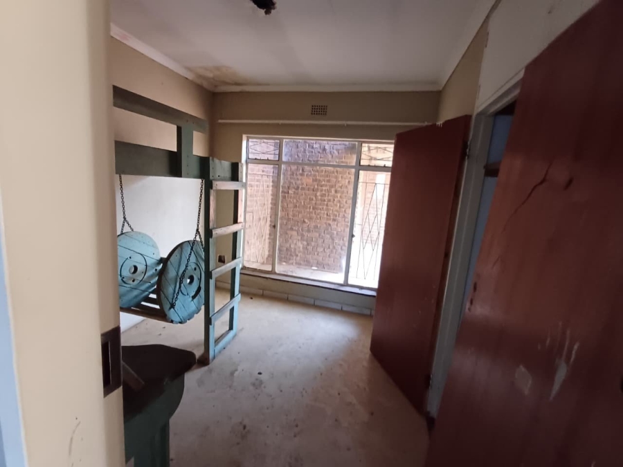 3 Bedroom Property for Sale in Nimrod Park Gauteng