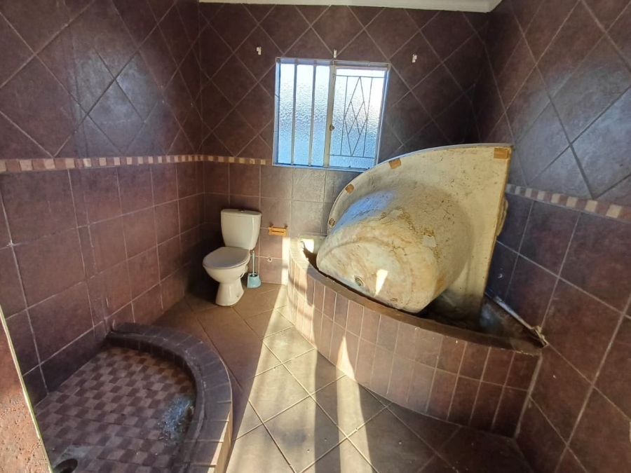 3 Bedroom Property for Sale in Nimrod Park Gauteng