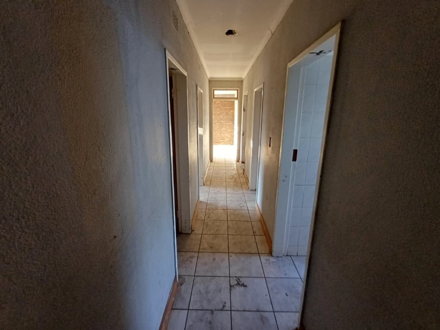 3 Bedroom Property for Sale in Nimrod Park Gauteng