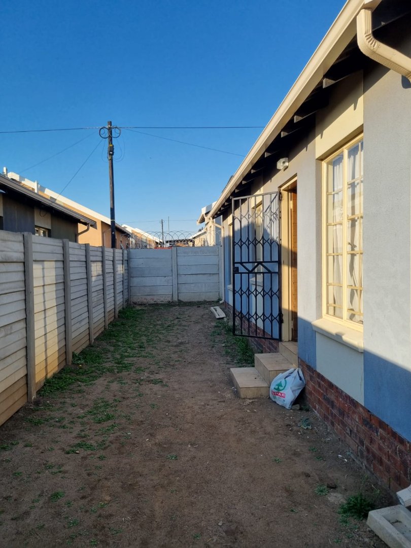 3 Bedroom Property for Sale in Sky City Gauteng
