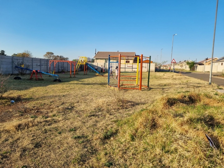 3 Bedroom Property for Sale in Sky City Gauteng