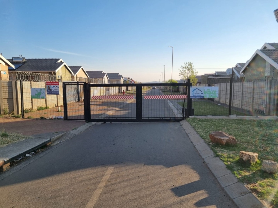3 Bedroom Property for Sale in Sky City Gauteng