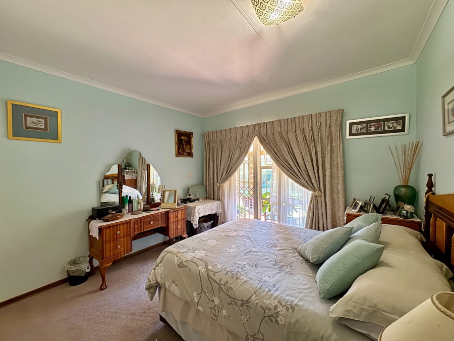 To Let 1 Bedroom Property for Rent in Die Hoewes Gauteng