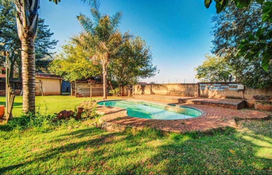 Commercial Property for Sale in Bredell Gauteng