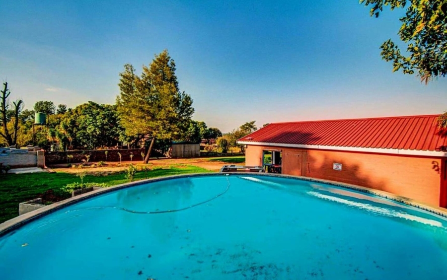 Commercial Property for Sale in Bredell Gauteng